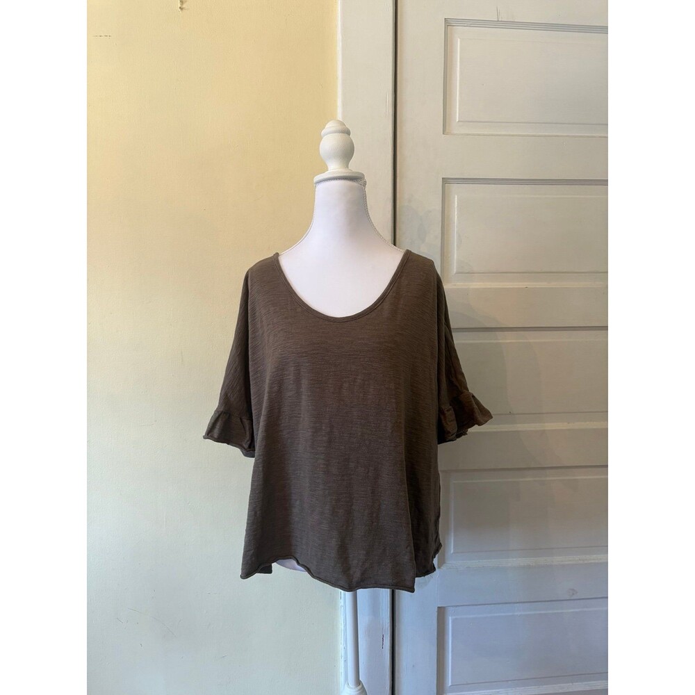 boxy tee top tshirt army green flutter sleeve scoop casual whimsical hippy nwot